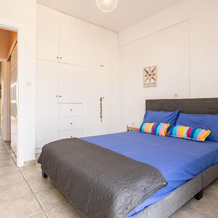 Jason City Escape - Cozy Urban Gem Kalamata Bagian luar foto