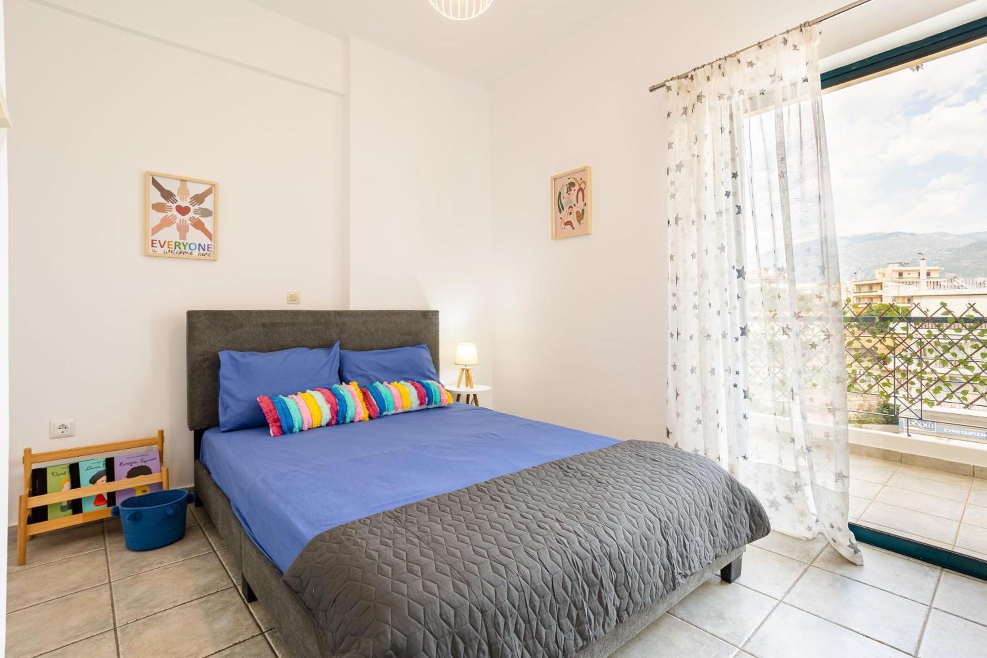 Jason City Escape - Cozy Urban Gem Kalamata Bagian luar foto