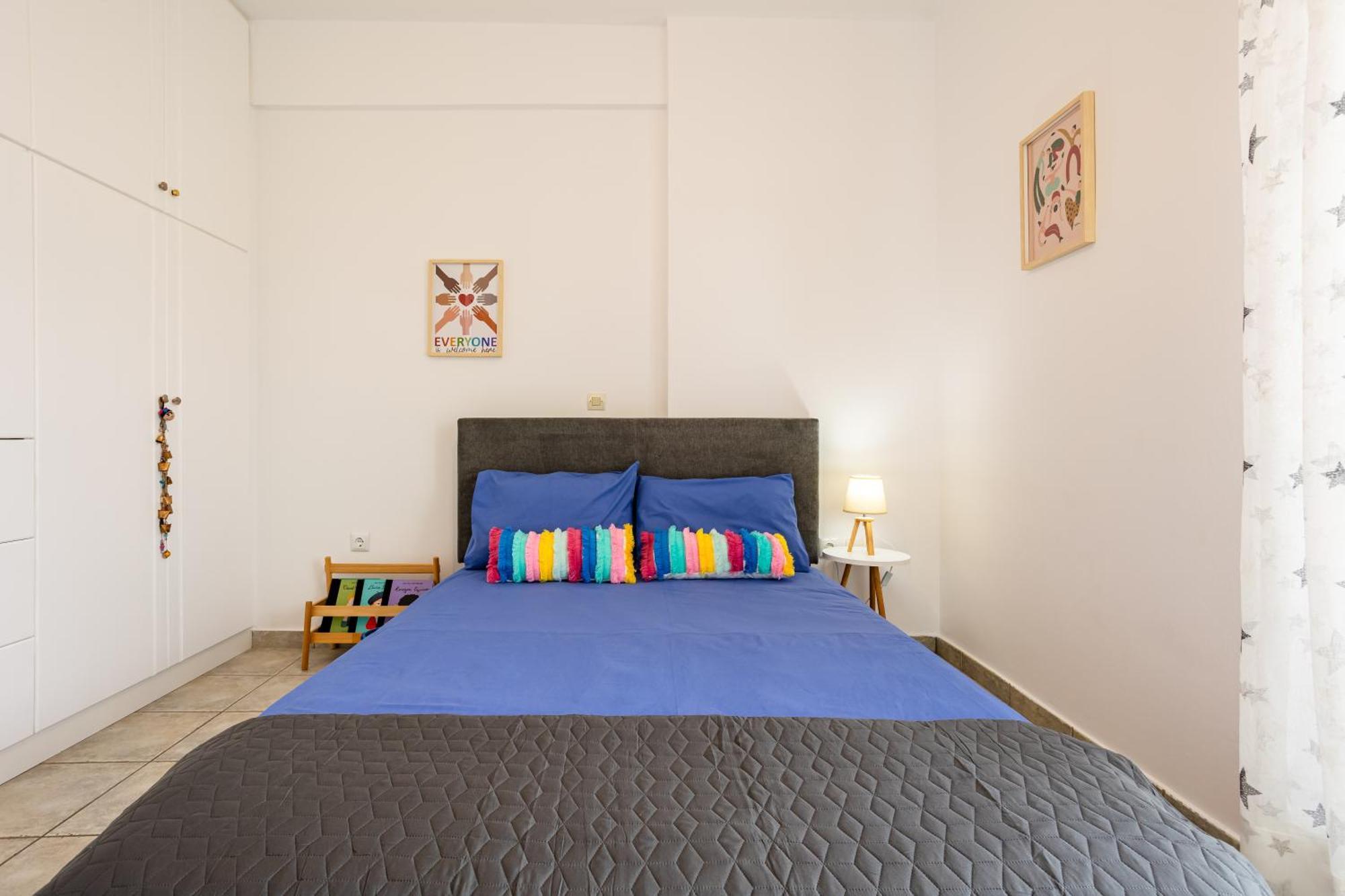 Jason City Escape - Cozy Urban Gem Kalamata Bagian luar foto
